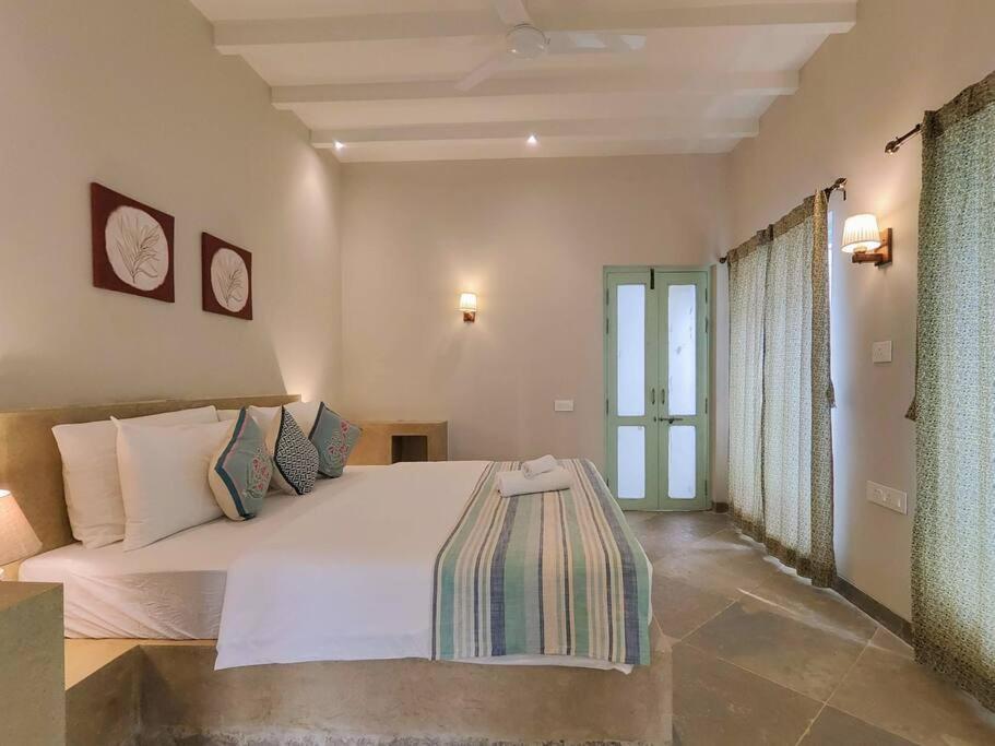 Barcelona Villas At Love Story Siolim- 3Bhk Private Pool Villas 외부 사진