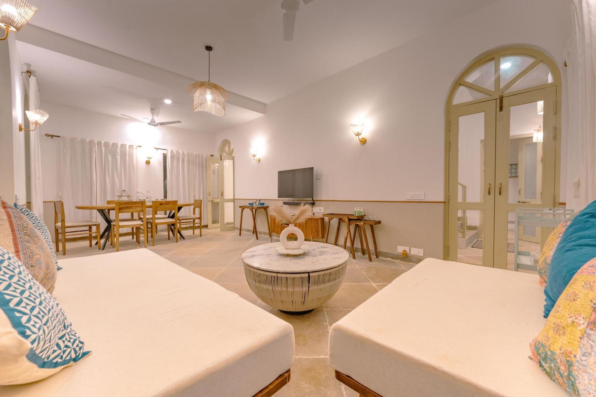Barcelona Villas At Love Story Siolim- 3Bhk Private Pool Villas 외부 사진